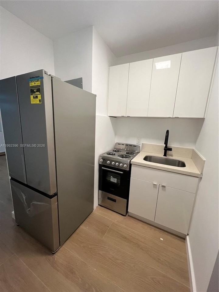 7035 Ne 4th Ct #4 - Photo 6 of 6