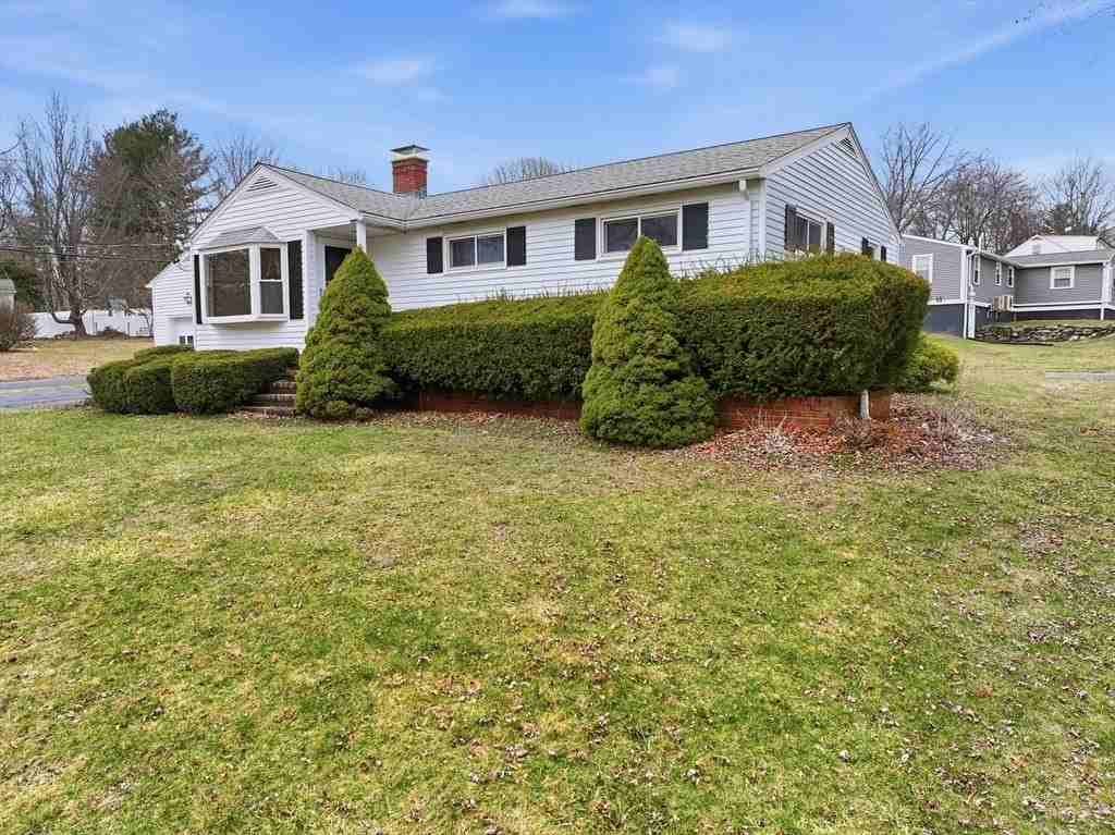 113 North St - Photo 3 of 41