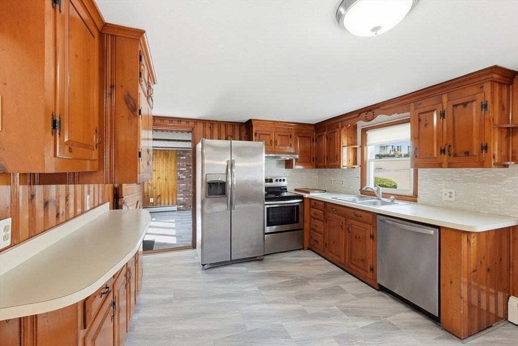 113 North St - Photo 5 of 41