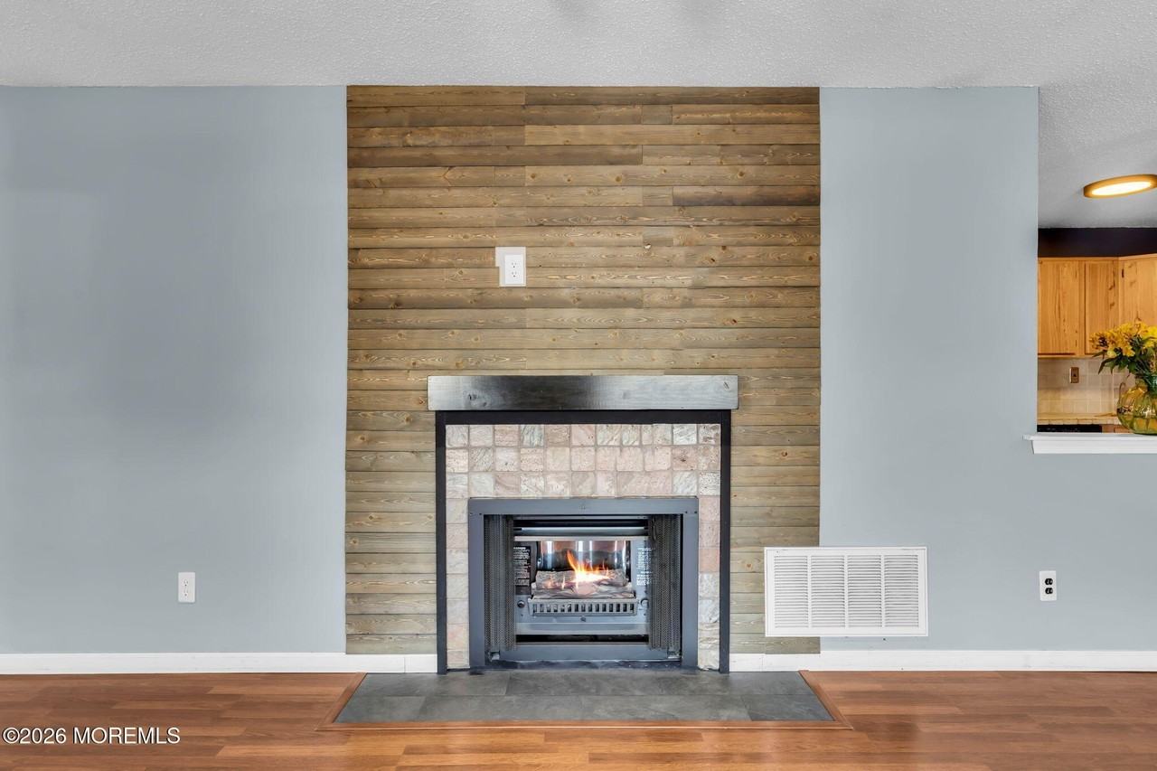 106 Frontier Way - Photo 7 of 22