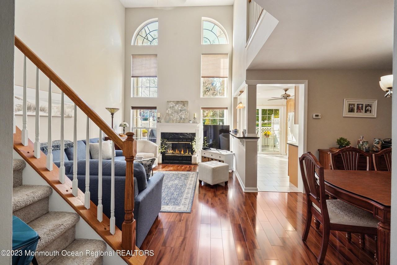 192 Tarpon Dr - Photo 5 of 28