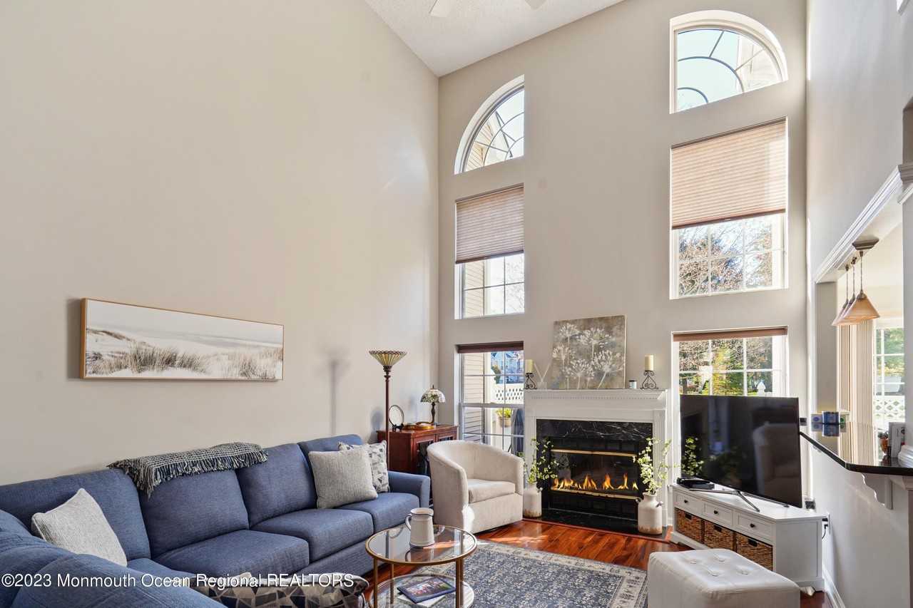 192 Tarpon Dr - Photo 7 of 28