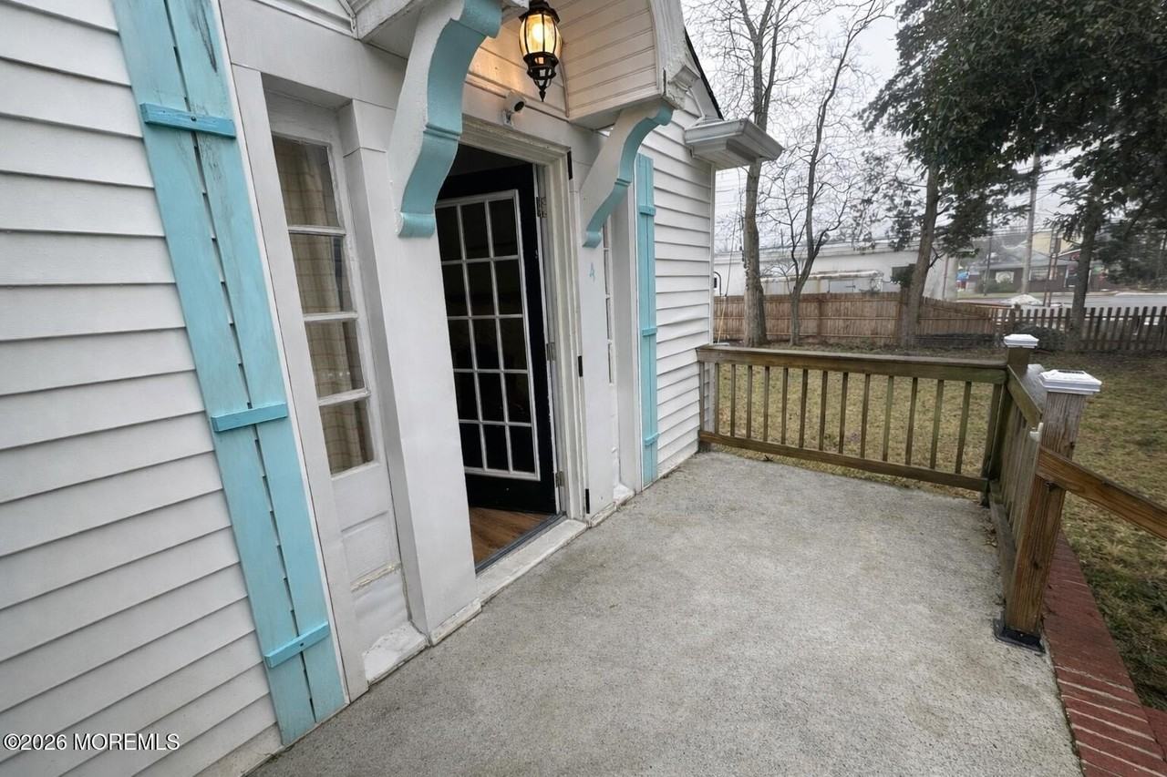 4 Spring St - Photo 5 of 31