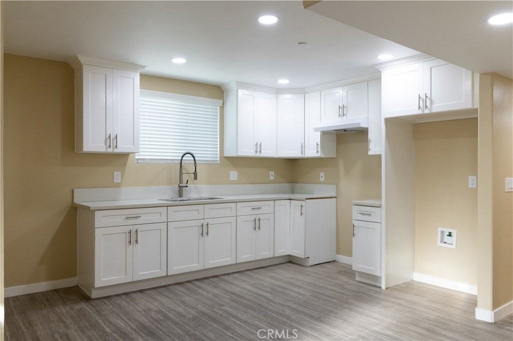 9310 Pace Ave - Photo 5 of 19