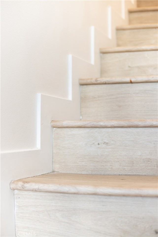 9312 Pace Ave - Photo 5 of 23