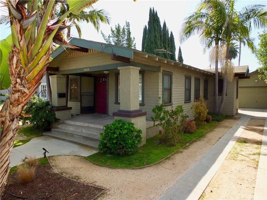 3620 E 6th St - Photo 3 of 30