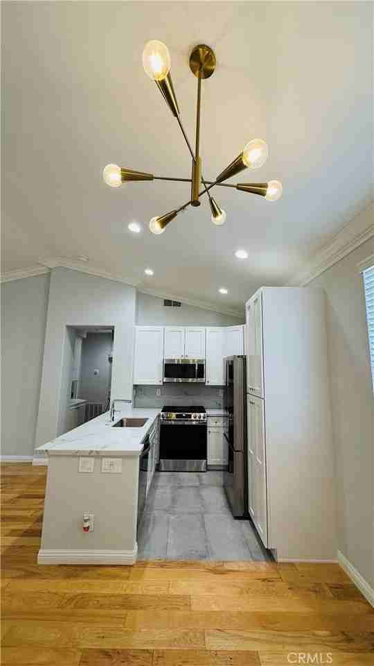 802 Marinella Aisle - Photo 4 of 21