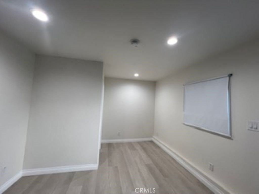 2426 W Saint Gertrude 1/2 - Photo 5 of 16