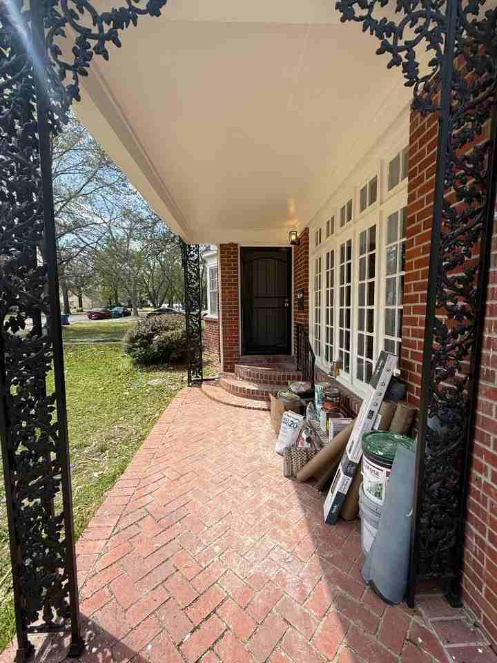 629 Catalpa St - Photo 4 of 20