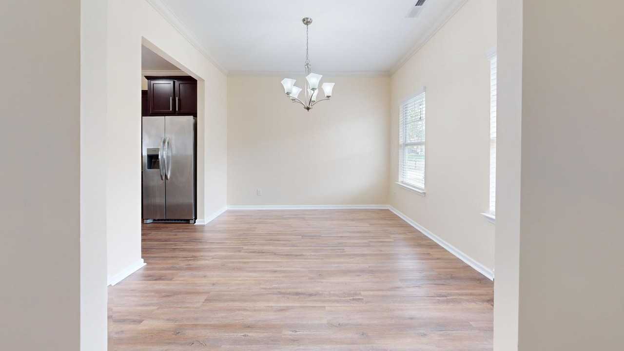 2822 Hopeton Ct - Photo 6 of 20