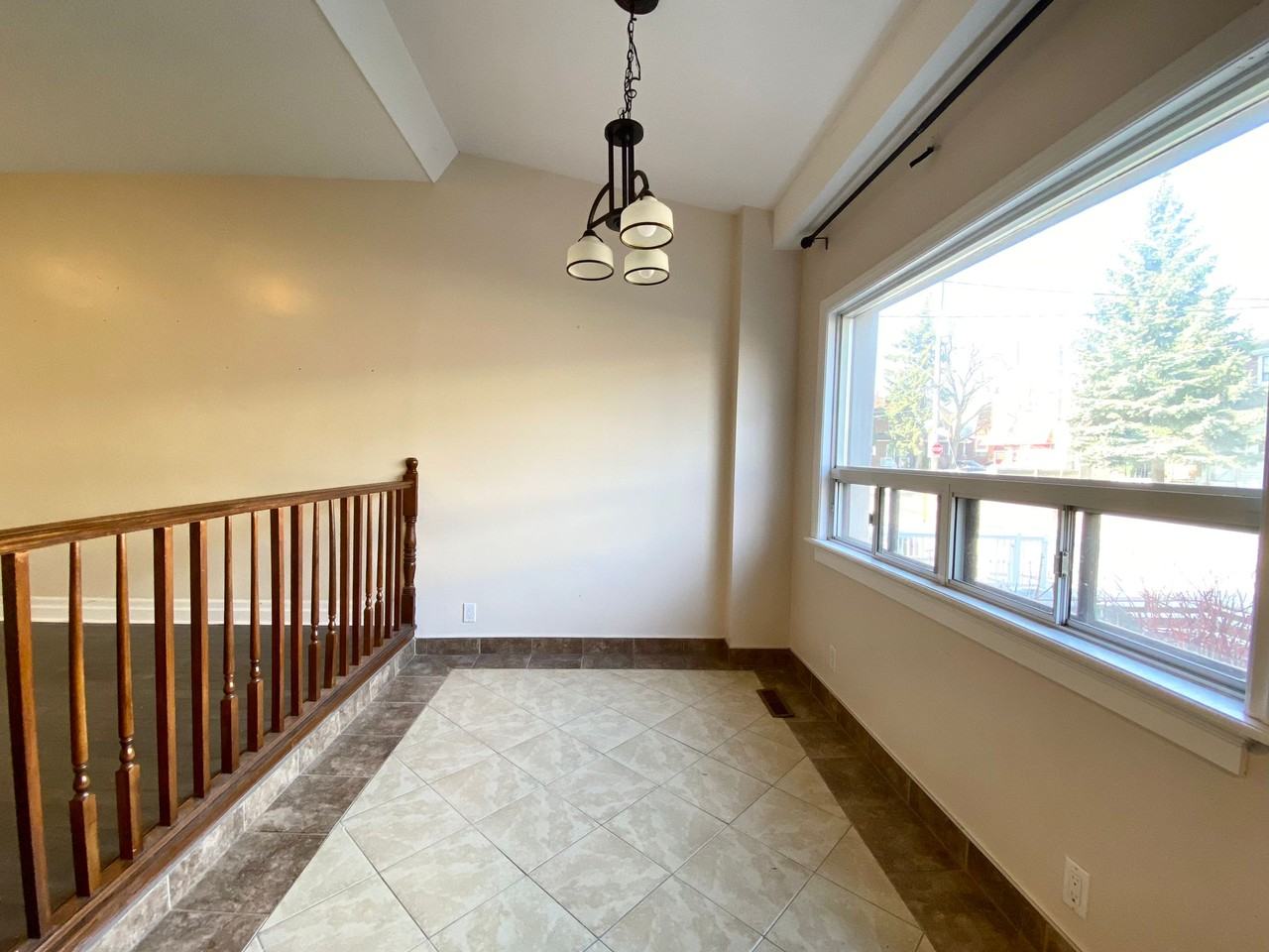 268 Silverthorn Avenue #1 - Photo 5 of 20