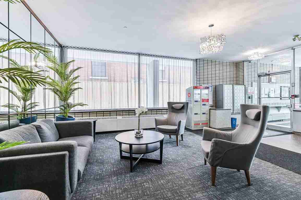 169 St George - Photo 4 of 40