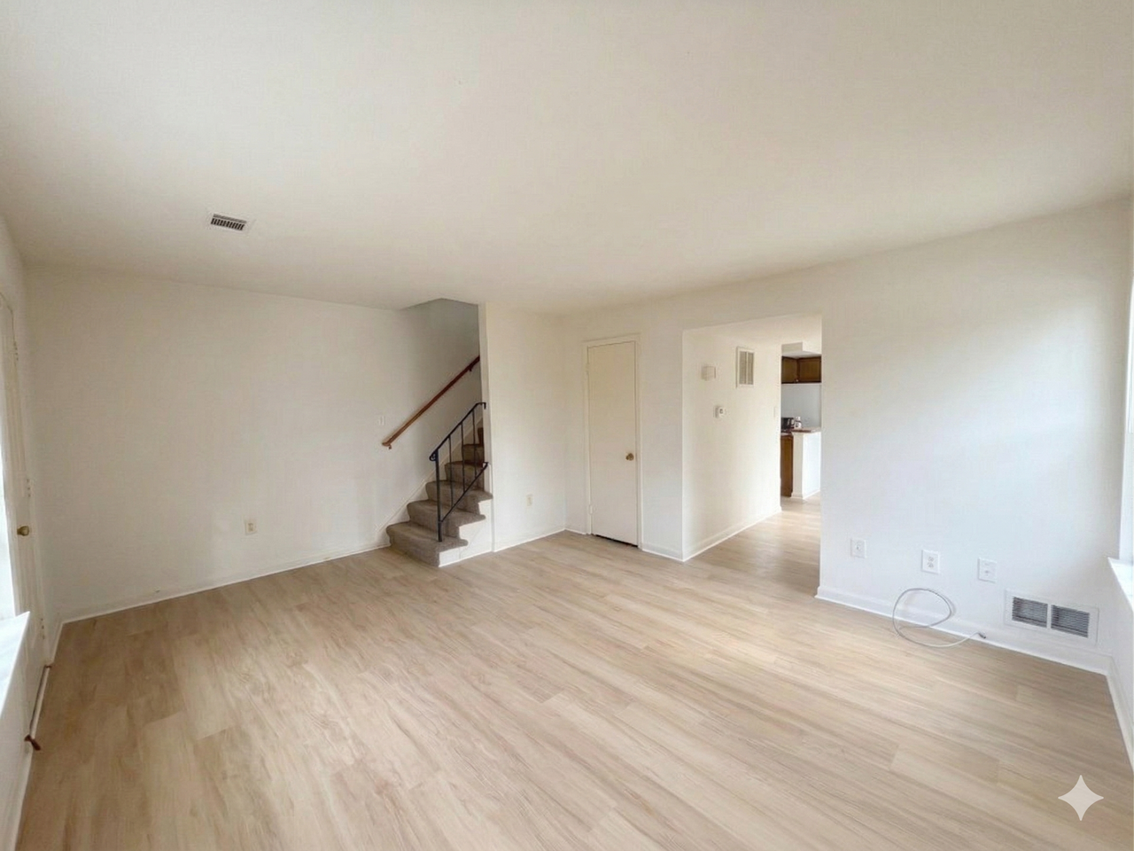 3456 Beale Court - Photo 3 of 18