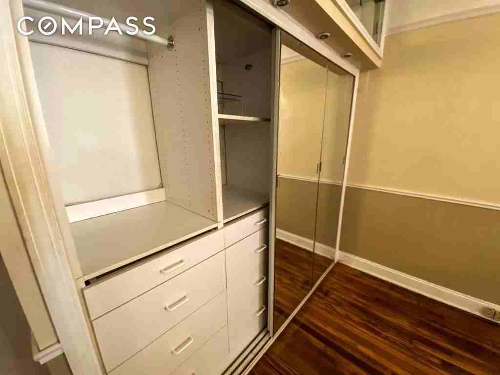 45 Tudor City Pl #1709 - Photo 7 of 7