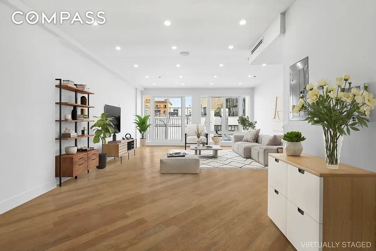 483 Hart St #PH - Photo 5 of 16