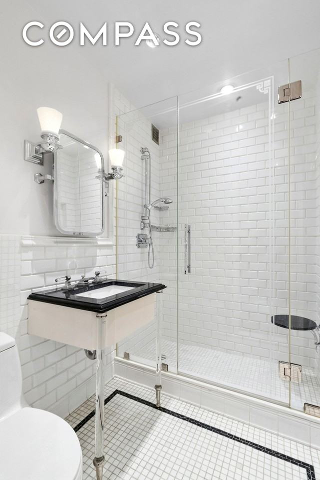 211 E 18th St #4RS - Photo 7 of 9