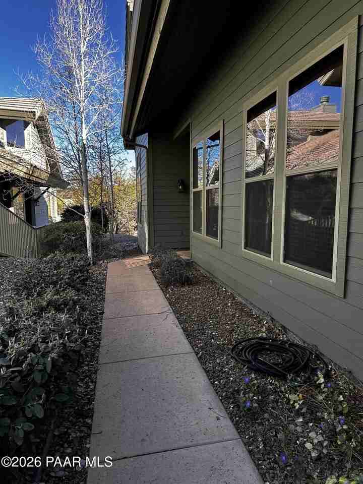 1955 Lazy Meadow Ln - Photo 2 of 22