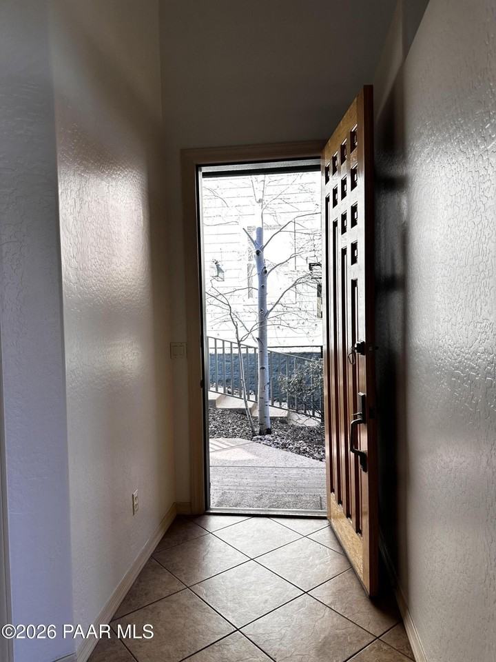 1955 Lazy Meadow Ln - Photo 4 of 22