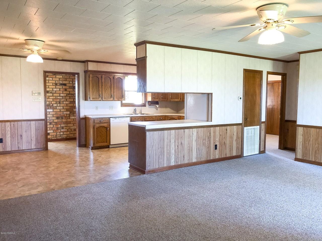 801 Rue Bon Secours - Photo 4 of 18