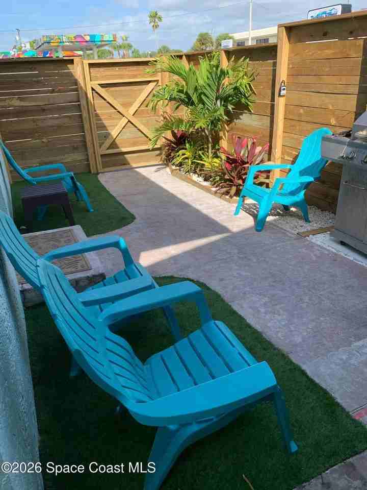 365 N Orlando Ave - Photo 2 of 13