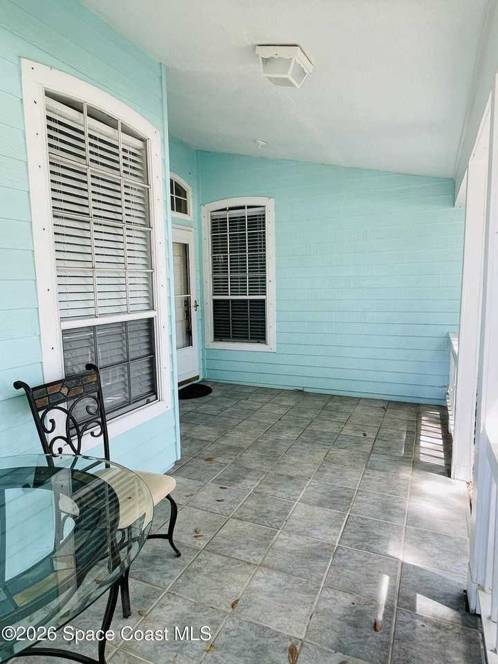 1231 Cypress Bend Cir - Photo 3 of 39