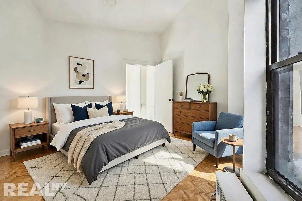 323A E 89th St #5W - Photo 5 of 6