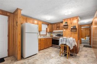 111 Mishnock Rd - Photo 1 of 1