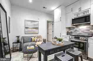 256 15th St Se Unit 3 - Photo 1 of 1