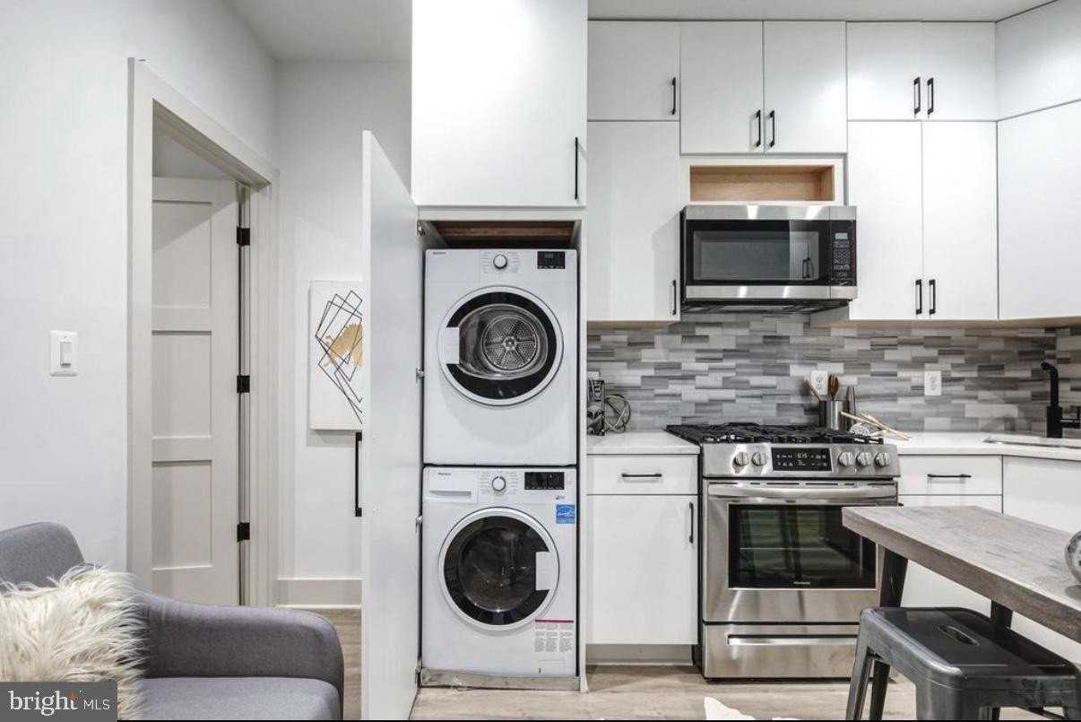 256 15th St Se Unit 3 - Photo 5 of 24