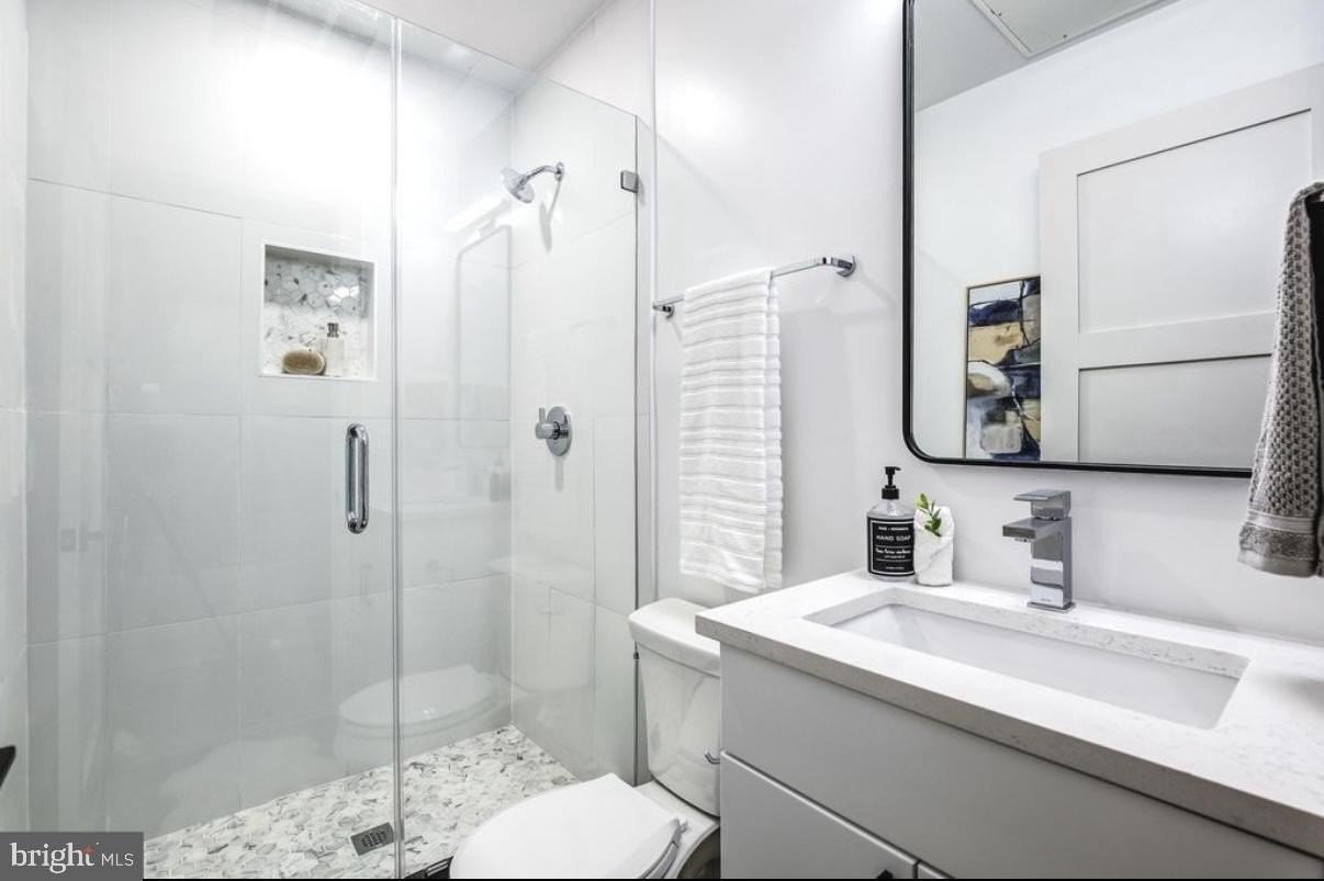 256 15th St Se Unit 3 - Photo 7 of 24