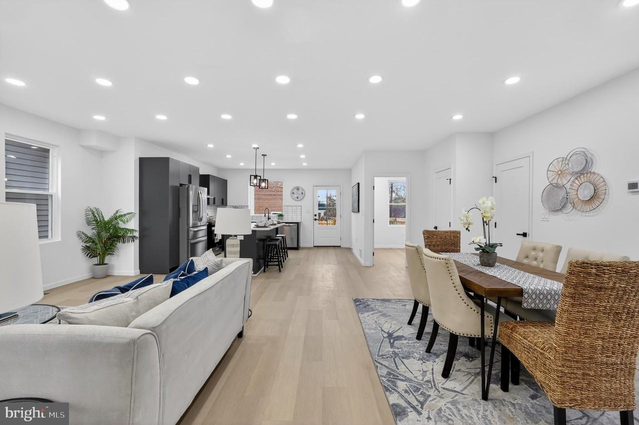 2932 Yost Pl Ne - Photo 3 of 49