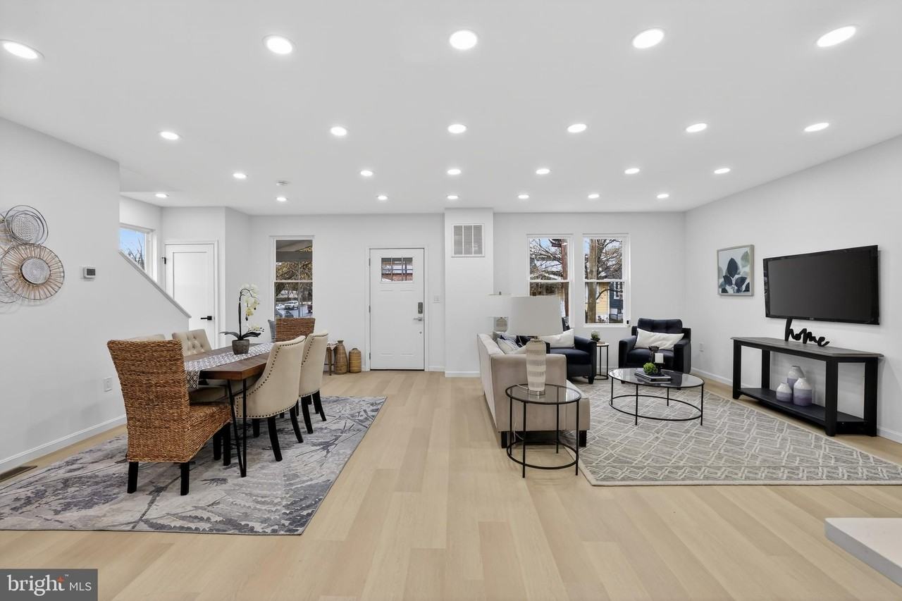 2932 Yost Pl Ne - Photo 5 of 49