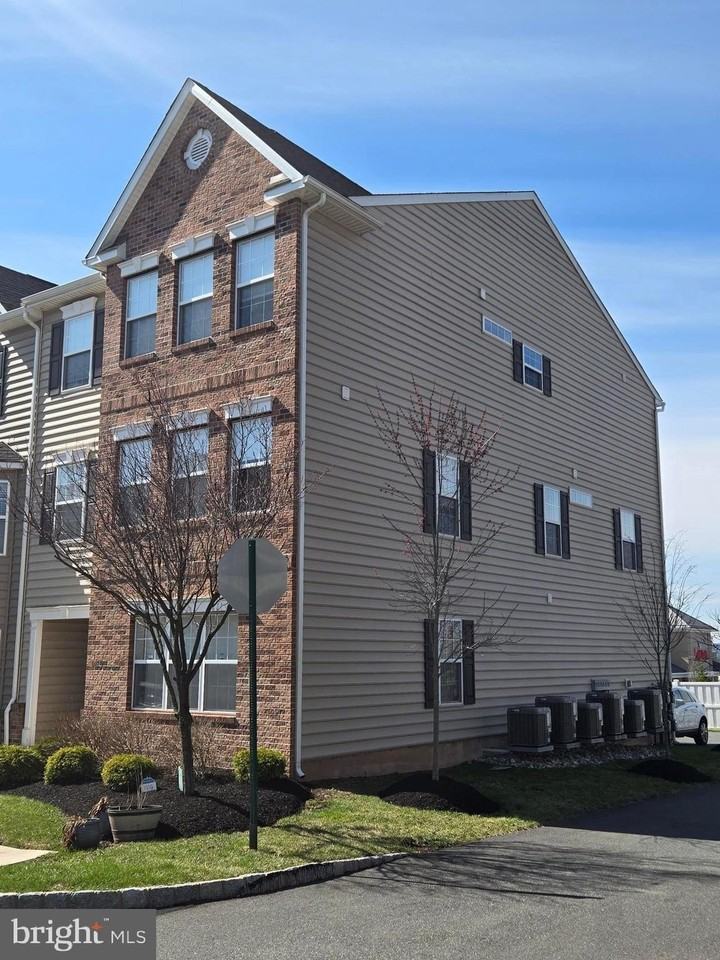 3103 Goshen Dr Unit M48 - Photo 2 of 14