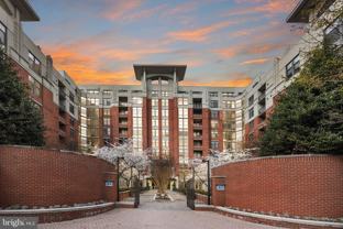 1021 N Garfield St Unit B35 - Photo 1 of 1