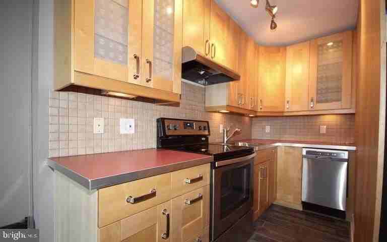 6800 Fleetwood Rd Apt 214 - Photo 6 of 22