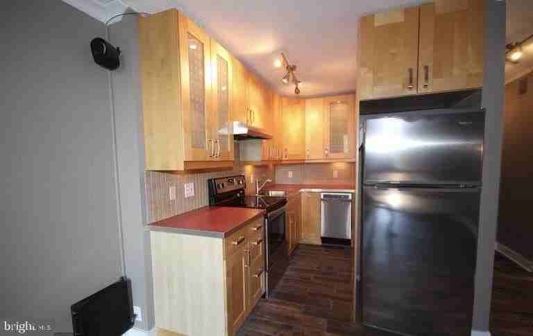 6800 Fleetwood Rd Apt 214 - Photo 7 of 22