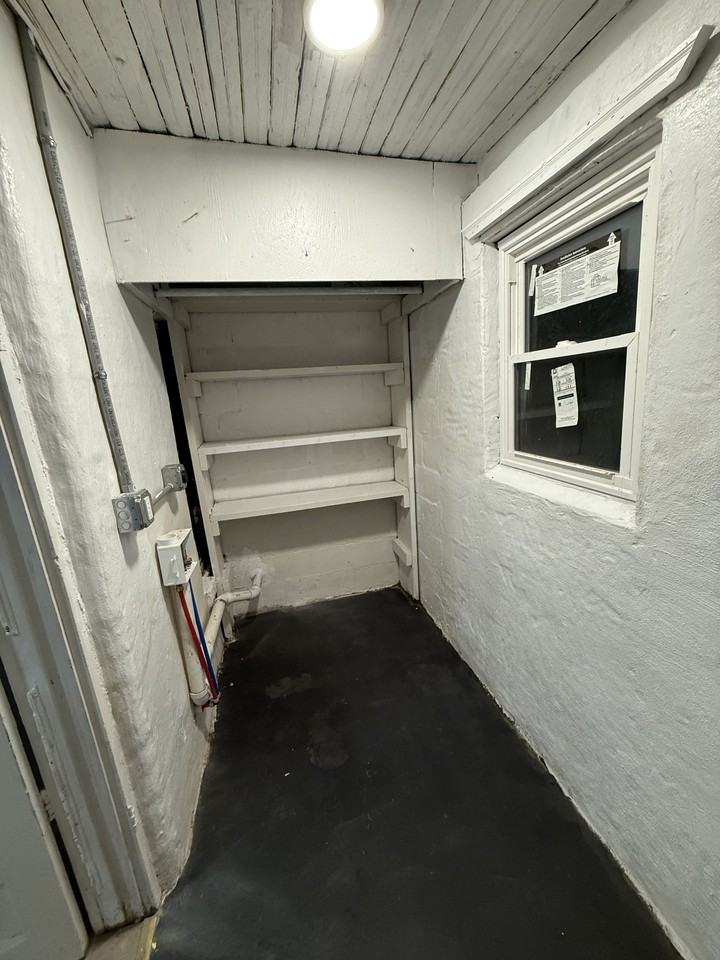 445 Southport Rd #1 - Photo 5 of 9