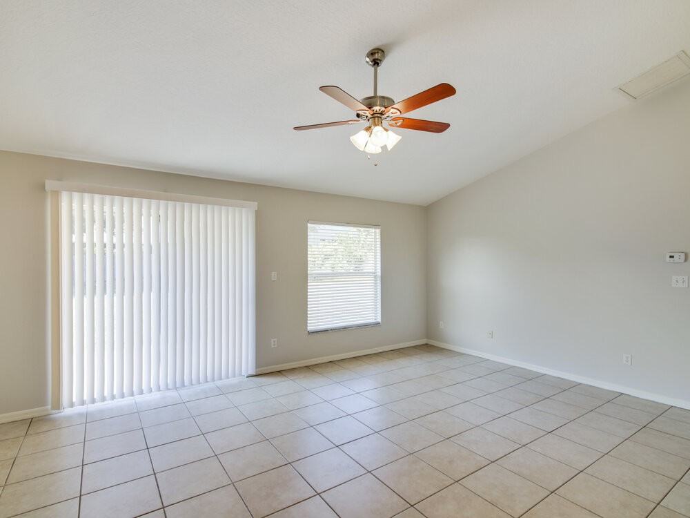 918 Palm Forest Ln - Photo 3 of 14