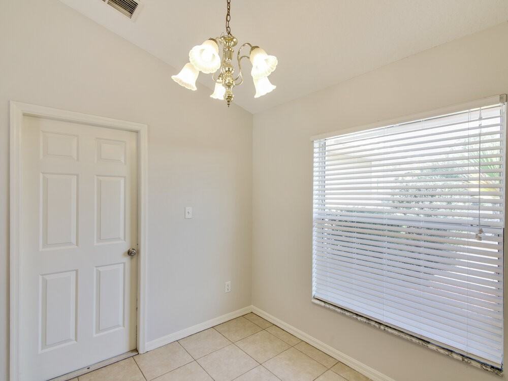 918 Palm Forest Ln - Photo 5 of 14