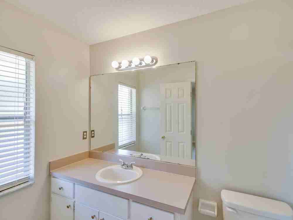 918 Palm Forest Ln - Photo 7 of 14