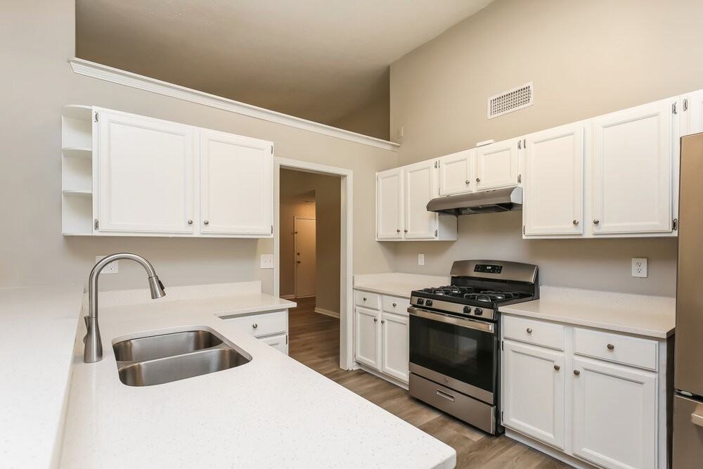 1282 Bailing Dr - Photo 7 of 16