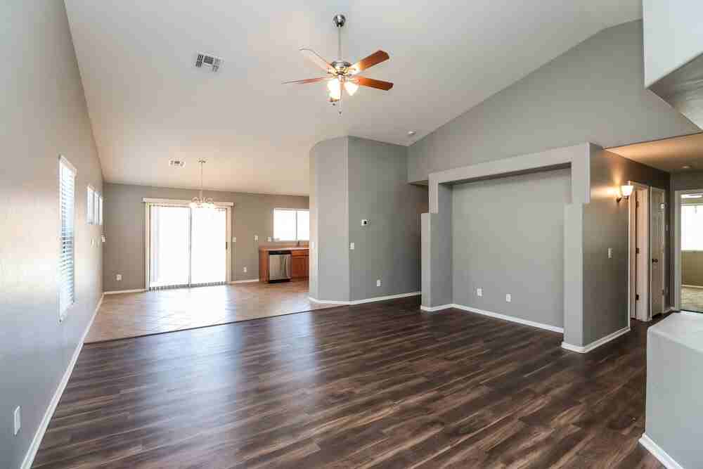 9548 W Miami St - Photo 3 of 16