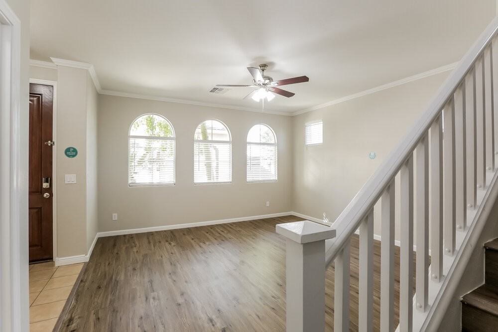 10260 E Isleta Ave - Photo 4 of 17