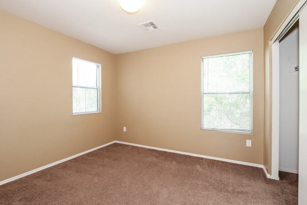 13519 W San Juan Ct - Photo 2 of 17