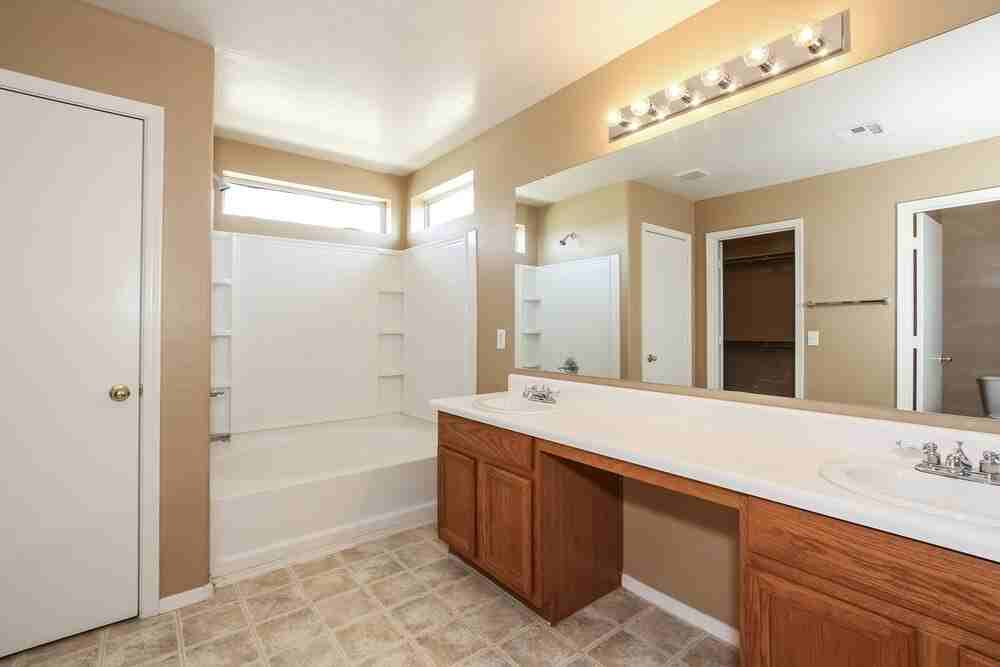 13519 W San Juan Ct - Photo 7 of 17