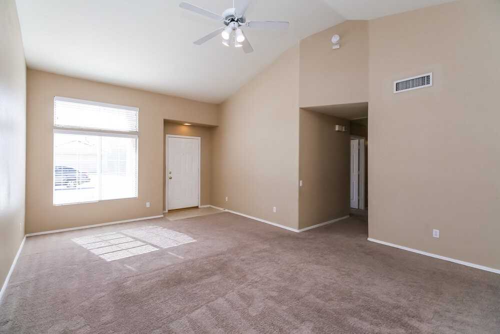 1370 W Gary Dr - Photo 2 of 15