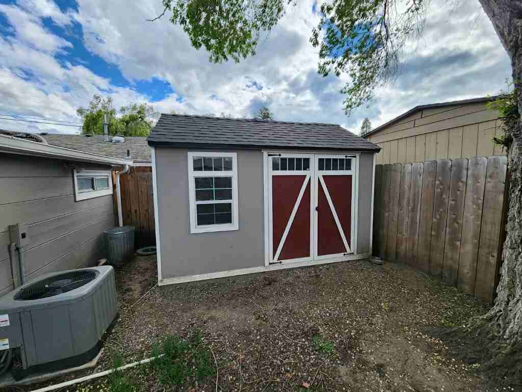 2411 Crater Lake Ave #1 - Photo 5 of 9