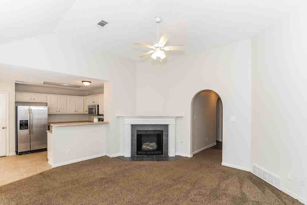 1224 Whistler Dr - Photo 3 of 15