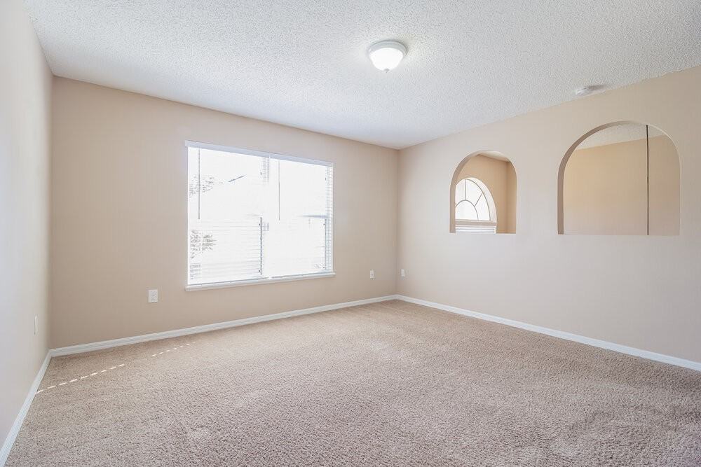 1113 Benan Ct - Photo 4 of 14