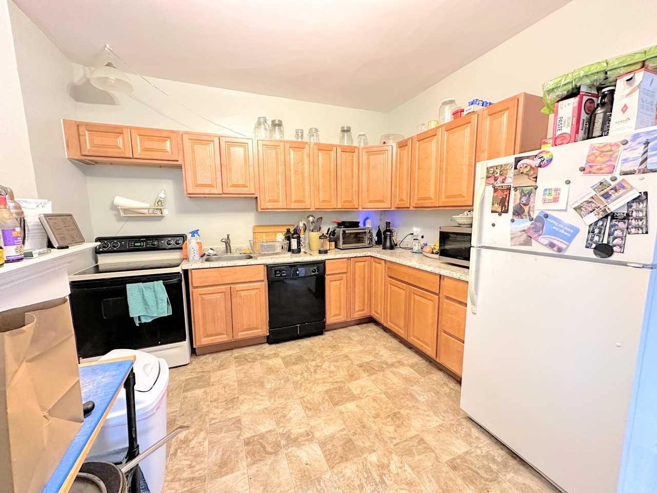 403 Biddle Avenue - Photo 6 of 13